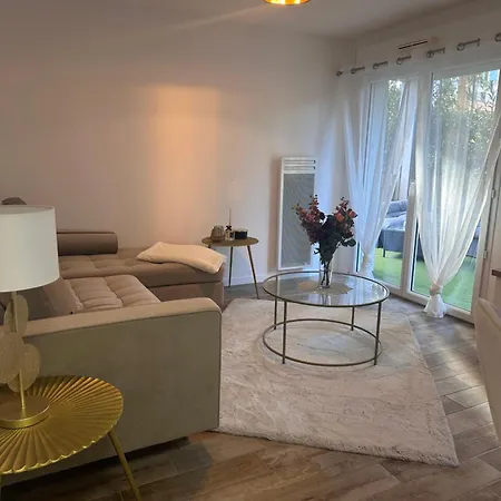 Domaine Prive Only Roc * Roquebrune-sur-Argens